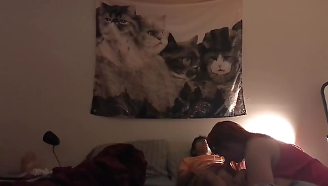 Two hot babes get their pussies