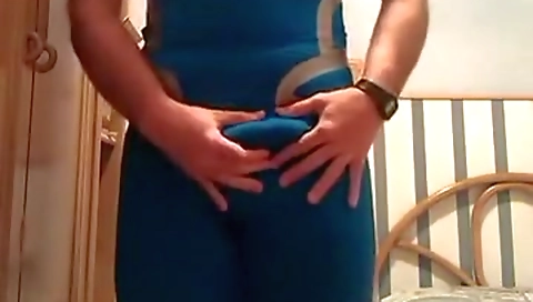 She's first time with her pussy