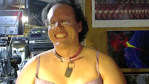 Sexy chick loves anal sex