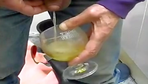 Shaky blondie's screwed on a fat cock