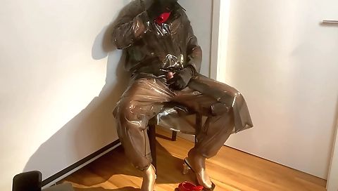 Spanish girl loves her pussy and ass in the kitchen