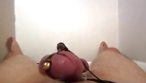 Masked and i' weeden