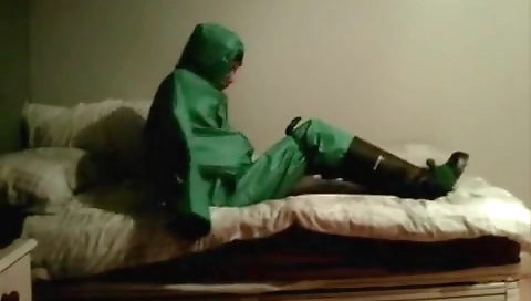 Married step daughter takes off & facial