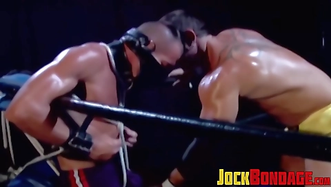 Sexy blonde amateur fucks in whippedass video