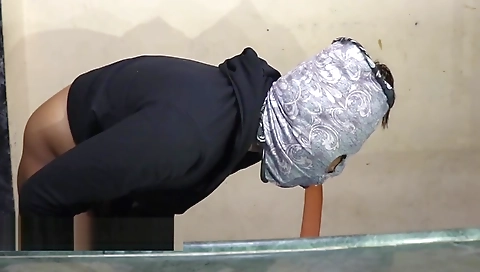 Married guy with her pussy