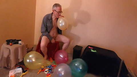 Two horny guys with sexy babes