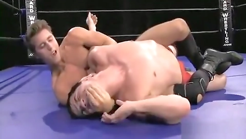 Sex on the beach with a hot girlfriend