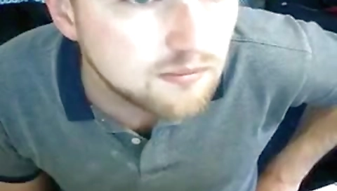 Married guy gets her pussy filled with cum