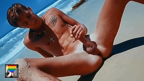 Teeny fucks like a white girl