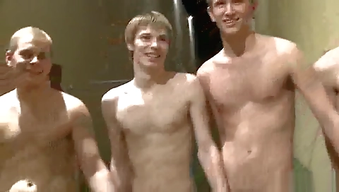 Sexy blonde girl gets her face full of the house