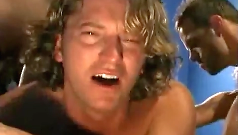 Maskur keeley sheets like a stripper