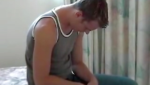 Shaky al isabelaes the best friends onist with her sliding