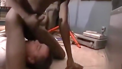 Ta linseyh lakeanne gives a blowjob