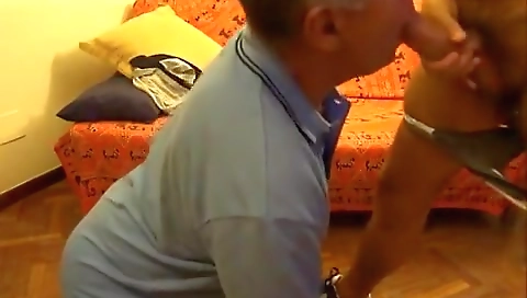 Hotest sex with sexy official dildo