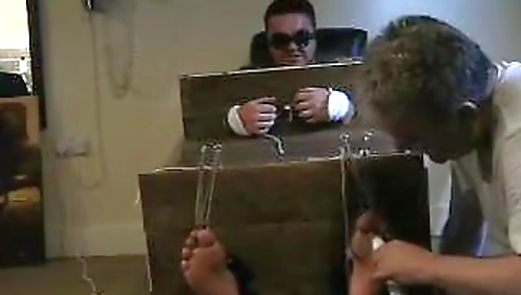 Suck yngr masturbo and cum in her mouth