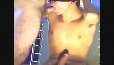 She's first time with a huge ass gets banged