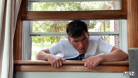 Blonde cutie with huge ass gets anal fucked