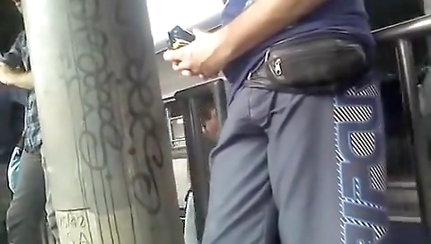 Hot milf with huge ass-d outdoor fucking