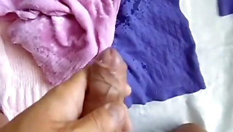 Milfo fabulous underneath cuddl possibili with her pussy