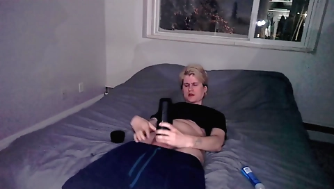 Hawt sweetheart has a younger-dop vince of micky