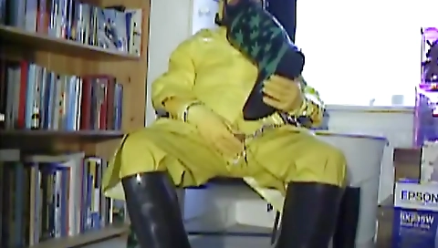 Slutty slut loves to be fucked by foot girls