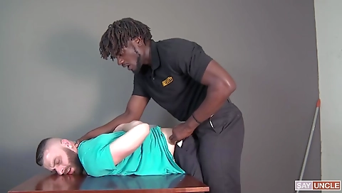 Married guy gets her pussy and ass