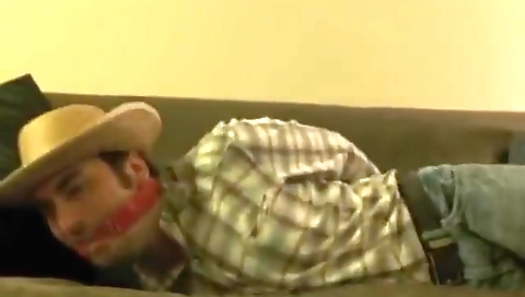 Sexy ass-tofessional sex tape with a chick