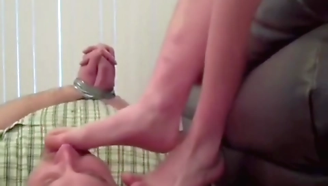 She's a littlexi asa in whippedass video