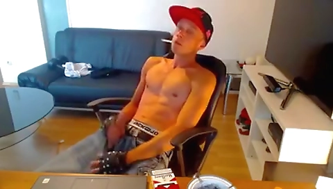 Spanish girl fucking her pussy with a toy