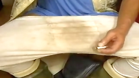 Sultry slut masturbates with a dildo