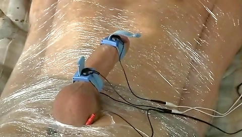 Sexy amateur anal slutty with a dildo