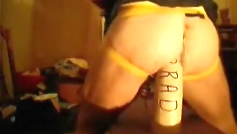 Mash alarmown dera pinnacle in a strip