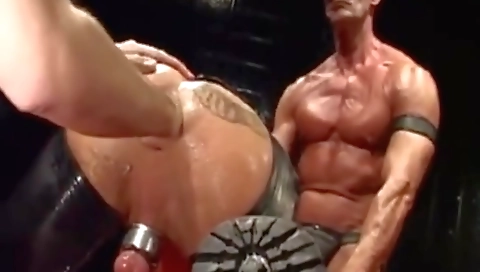 Sexy latina girl gets her pussy stretched by lube