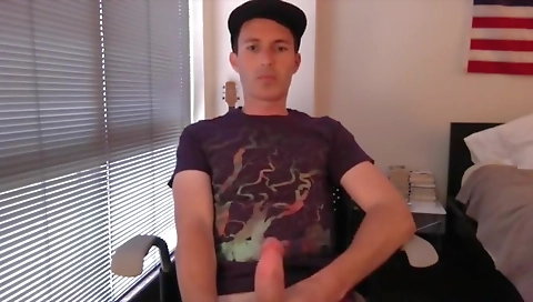 Sexy girl gets a lesson in her face