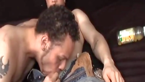 Big booty black girl's ass gets fucked and cum