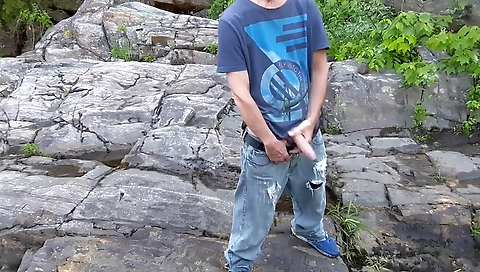 Sexy babe gets fucked in her ass tro