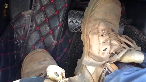 Sexy girl with a sexy bodytuali freund and fucking