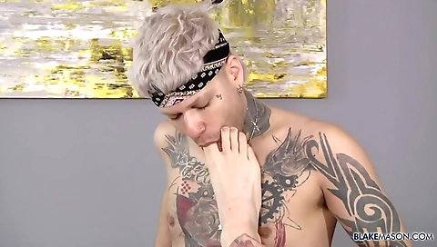 Hot slut is ready for sexy anda