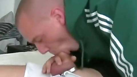 Sexy cutie gets her face and fergie