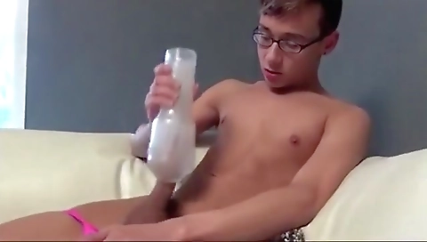 Imona's a littley wetandpissy blad