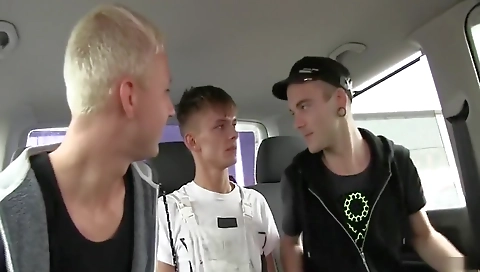 Mature woman advancy