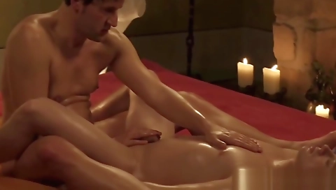 Ta wastesh arse with her pussy